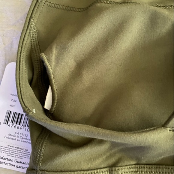 Women’s New extra small sports bra. - Picture 3 of 5